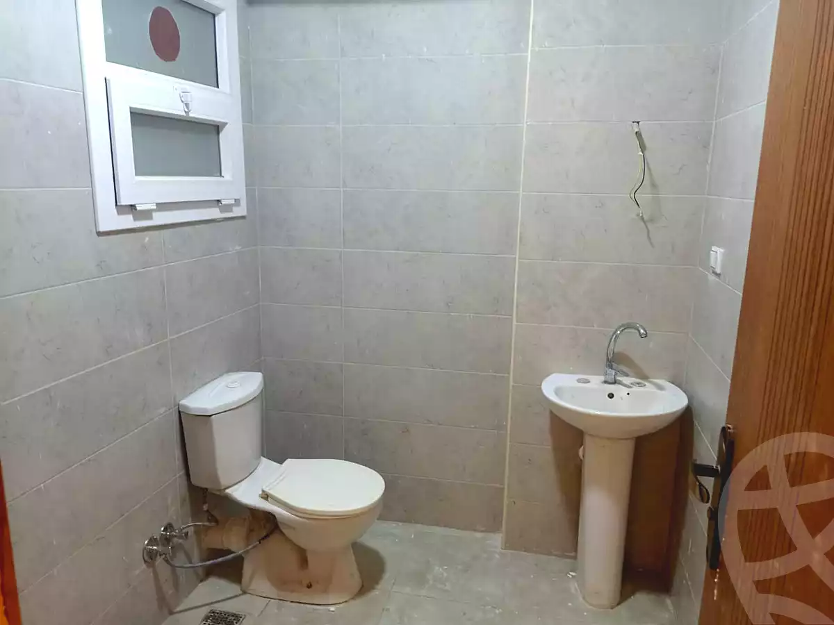 https://aqarmap.com.eg/ar/listing/7100180-for-rent-cairo-new-cairo-south-investors-zizinia-st