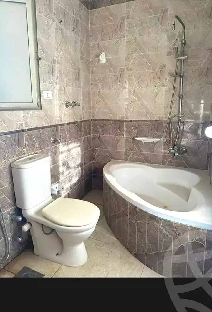 https://aqarmap.com.eg/ar/listing/7100220-for-rent-alexandria-miami-mahmoud-el-isawy-st