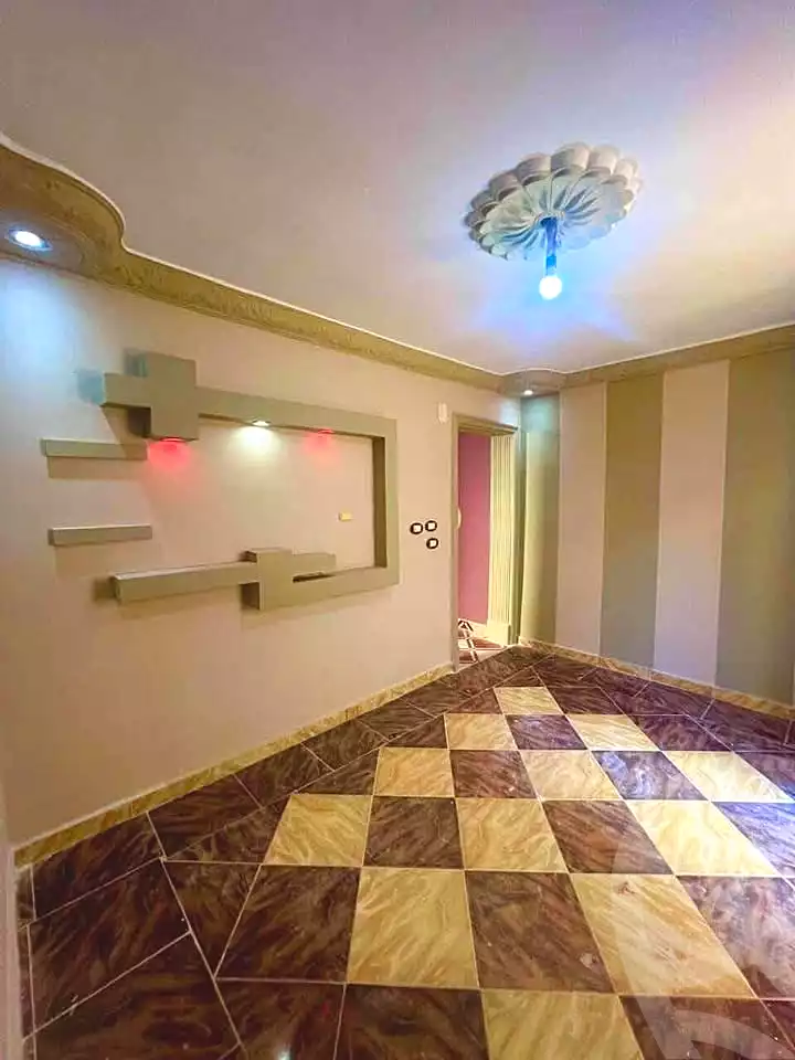 https://aqarmap.com.eg/ar/listing/7100442-for-sale-alexandria-el-asafra-l-sfr-qbly-el-maahad-el-dini-st