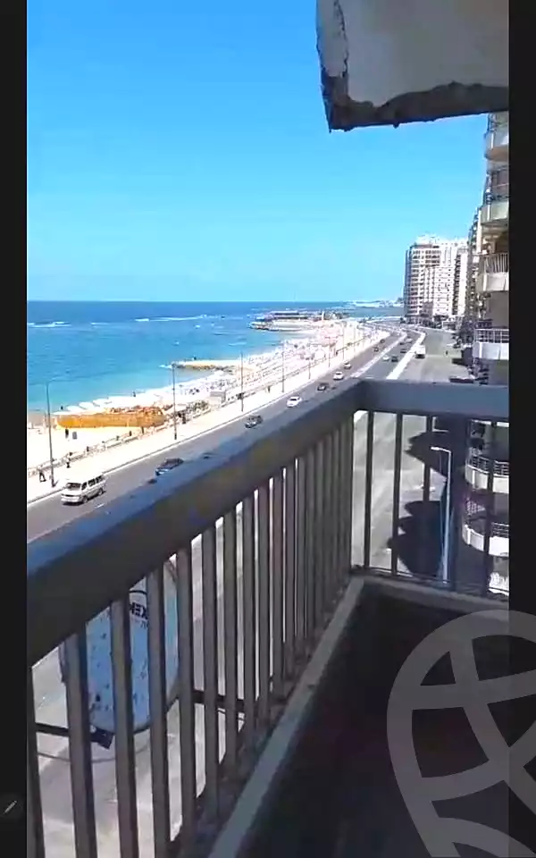 https://aqarmap.com.eg/en/listing/7100460-for-sale-alexandria-el-asafra-l-sfr-bhry