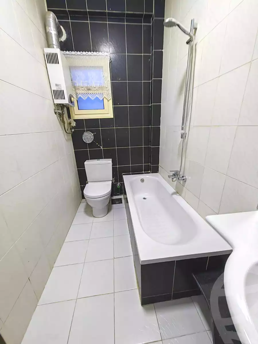 https://aqarmap.com.eg/ar/listing/7100474-for-rent-cairo-new-cairo-el-ahyaa-fourth-neighborhood-street-6