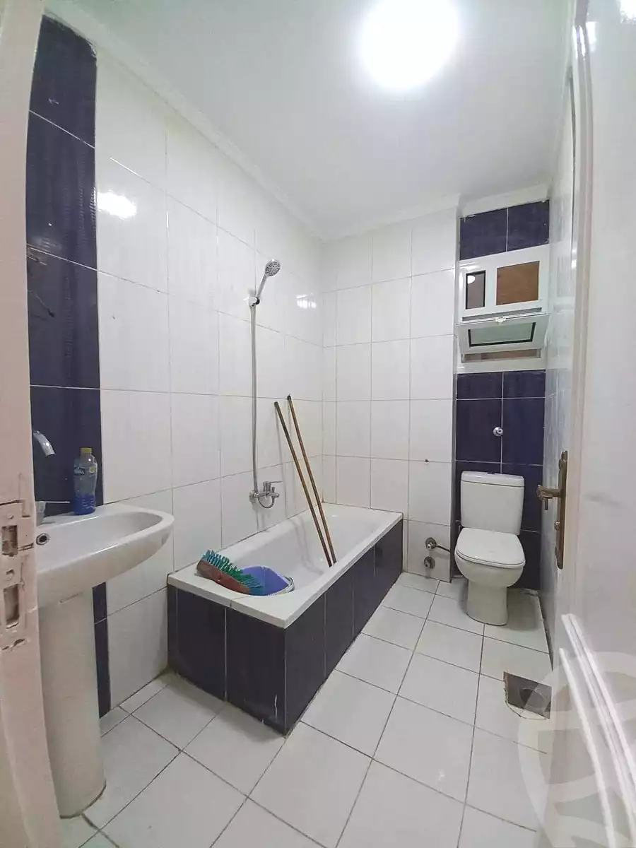 https://aqarmap.com.eg/ar/listing/7100566-for-sale-alexandria-el-asafra-shr-45