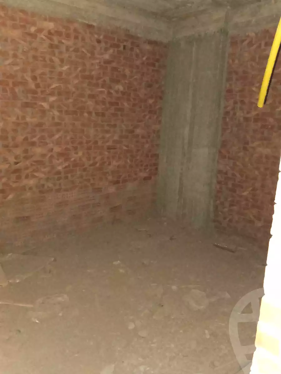 https://aqarmap.com.eg/en/listing/7101020-for-sale-cairo-helwan-hadayek-helwan-nile-corniche-st