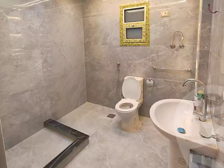 https://aqarmap.com.eg/en/listing/7098711-for-sale-alexandria-miami-mahmoud-el-isawy-st