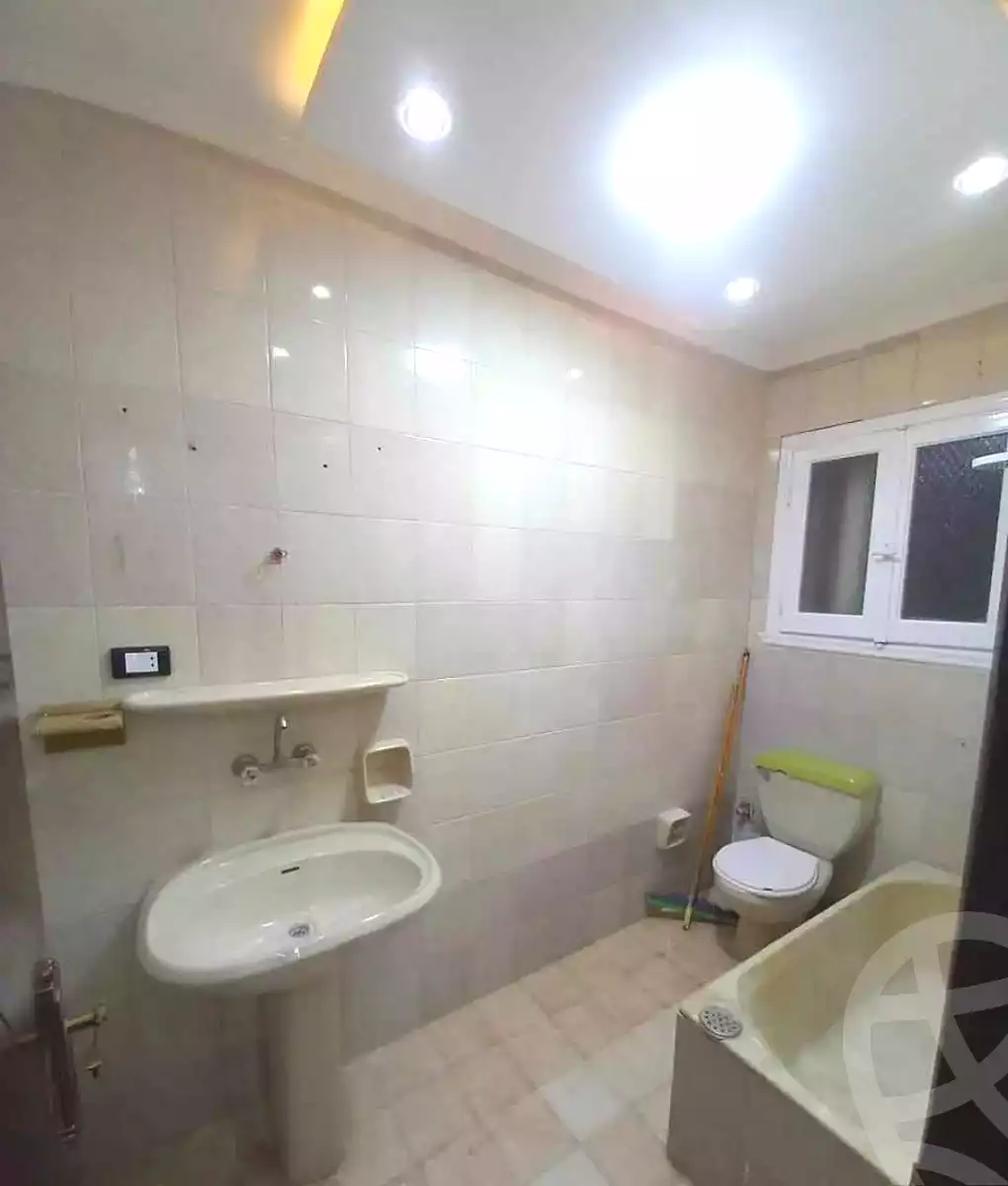 https://aqarmap.com.eg/ar/listing/7101184-for-sale-alexandria-al-agamy-lbytsh-bianchiii
