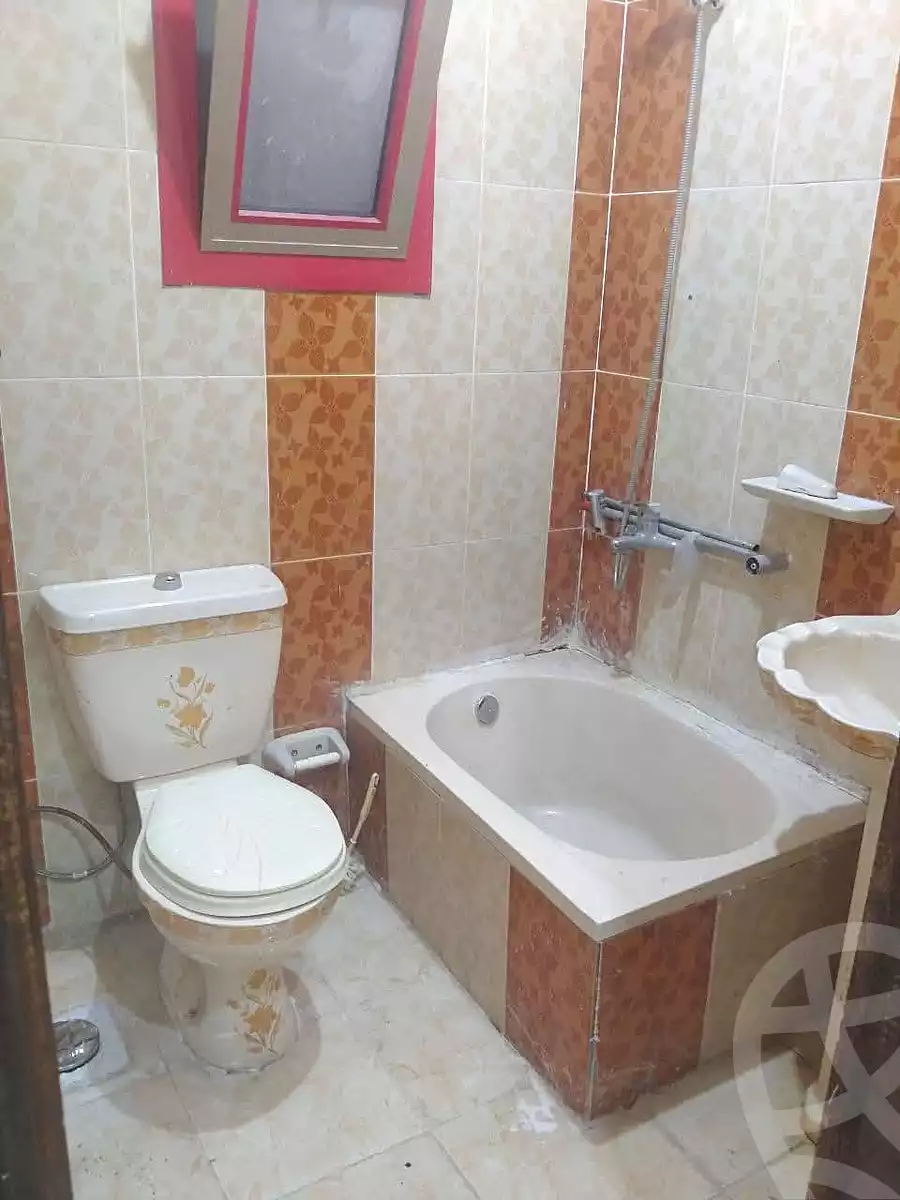 https://aqarmap.com.eg/ar/listing/7101287-for-rent-alexandria-al-agamy-el-hanouvel-al-asdakaa-st