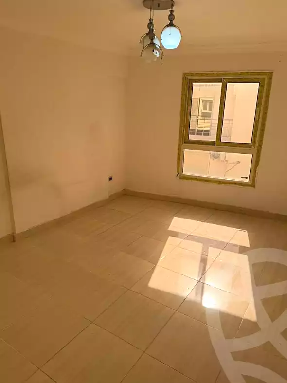 https://aqarmap.com.eg/en/listing/7101331-for-rent-alexandria-lsywf-shamaa