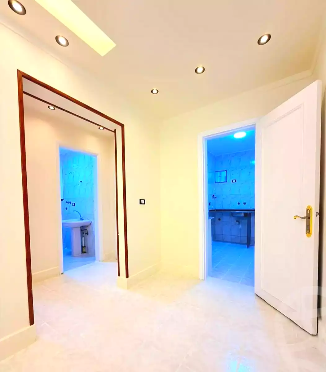 https://aqarmap.com.eg/ar/listing/7101395-for-sale-alexandria-al-agamy-shataa-el-nakheel