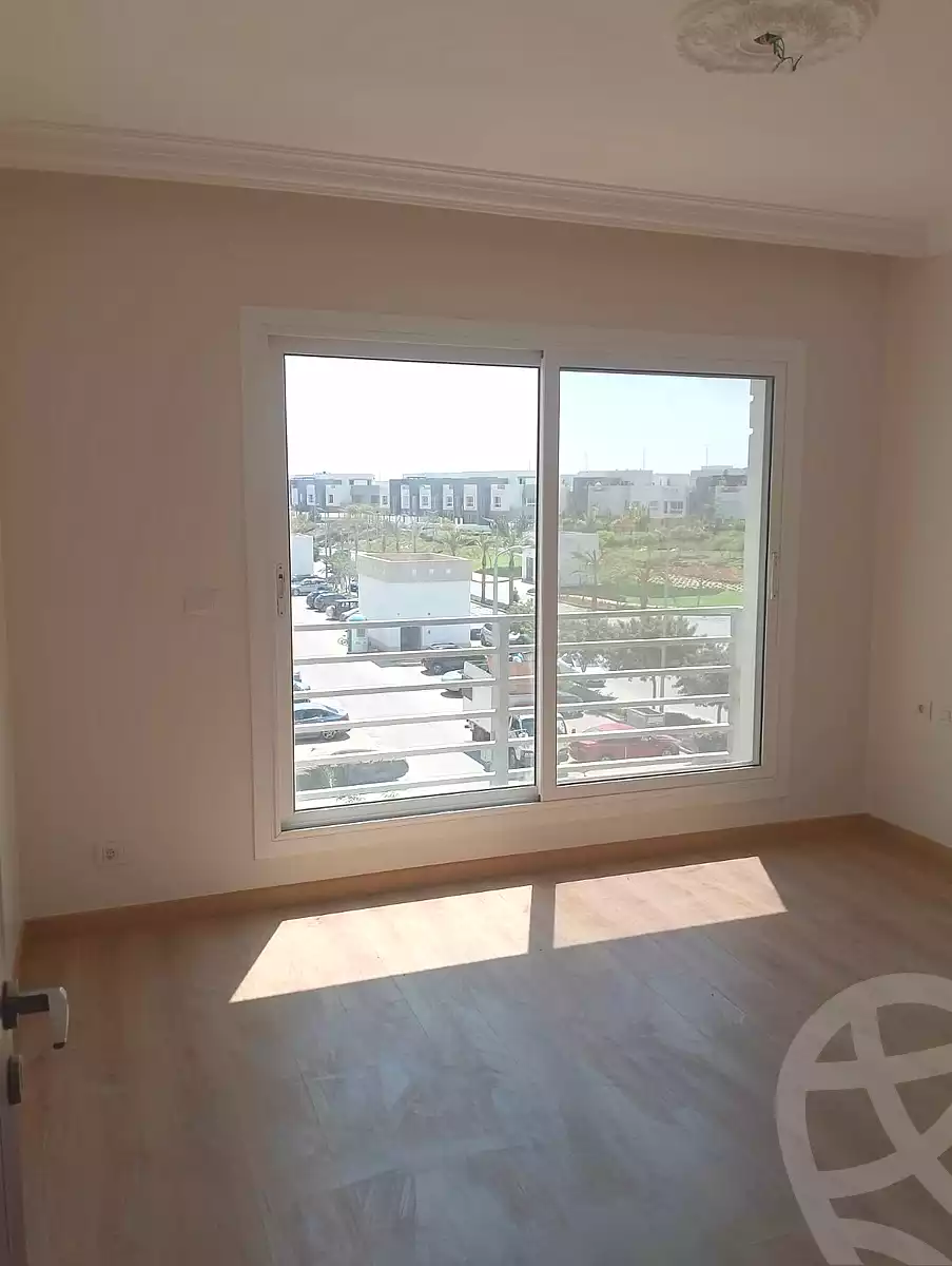 https://aqarmap.com.eg/ar/listing/7101393-for-rent-cairo-new-cairo-compounds-hyde-park-hpr-hyde-park