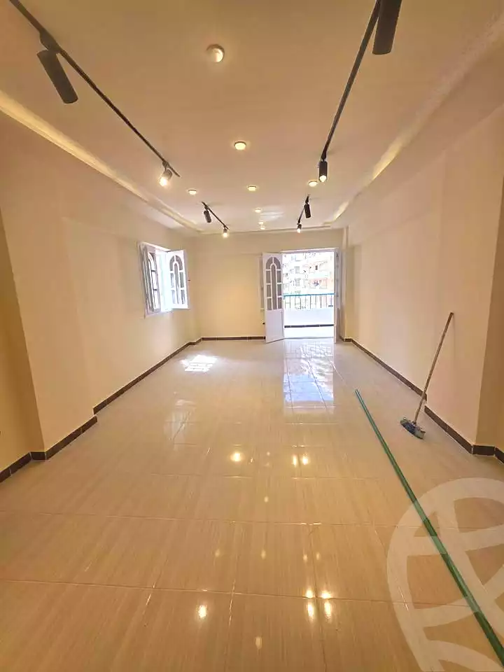 https://aqarmap.com.eg/ar/listing/7101676-for-sale-alexandria-al-agamy-shataa-el-nakheel-no-6-st