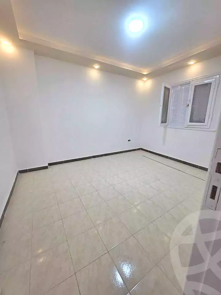 https://aqarmap.com.eg/ar/listing/7101676-for-sale-alexandria-al-agamy-shataa-el-nakheel-no-6-st
