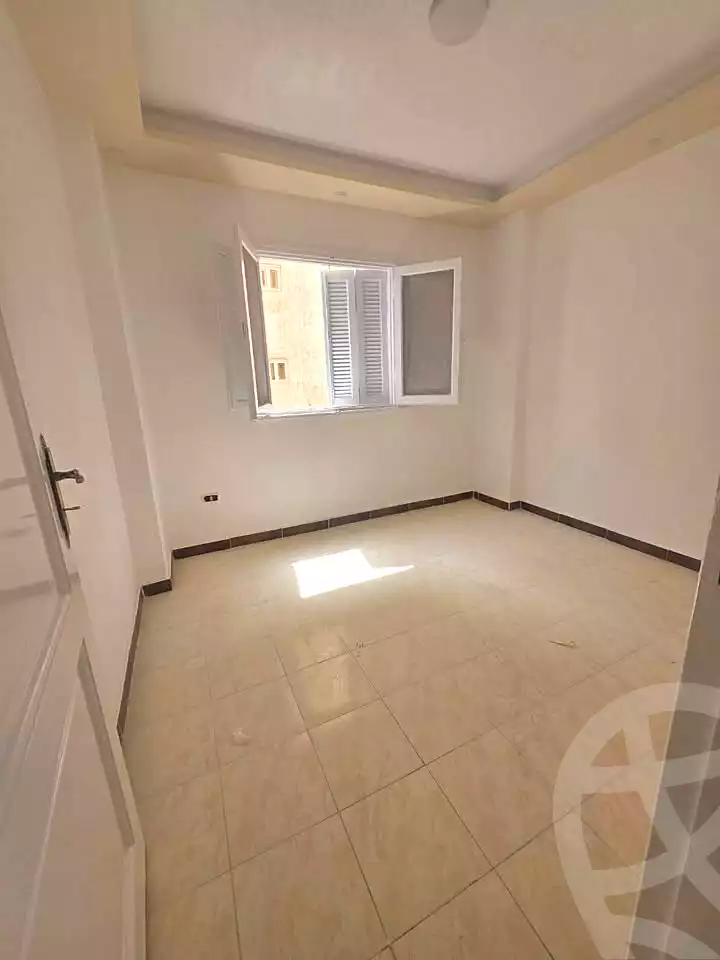 https://aqarmap.com.eg/ar/listing/7101676-for-sale-alexandria-al-agamy-shataa-el-nakheel-no-6-st