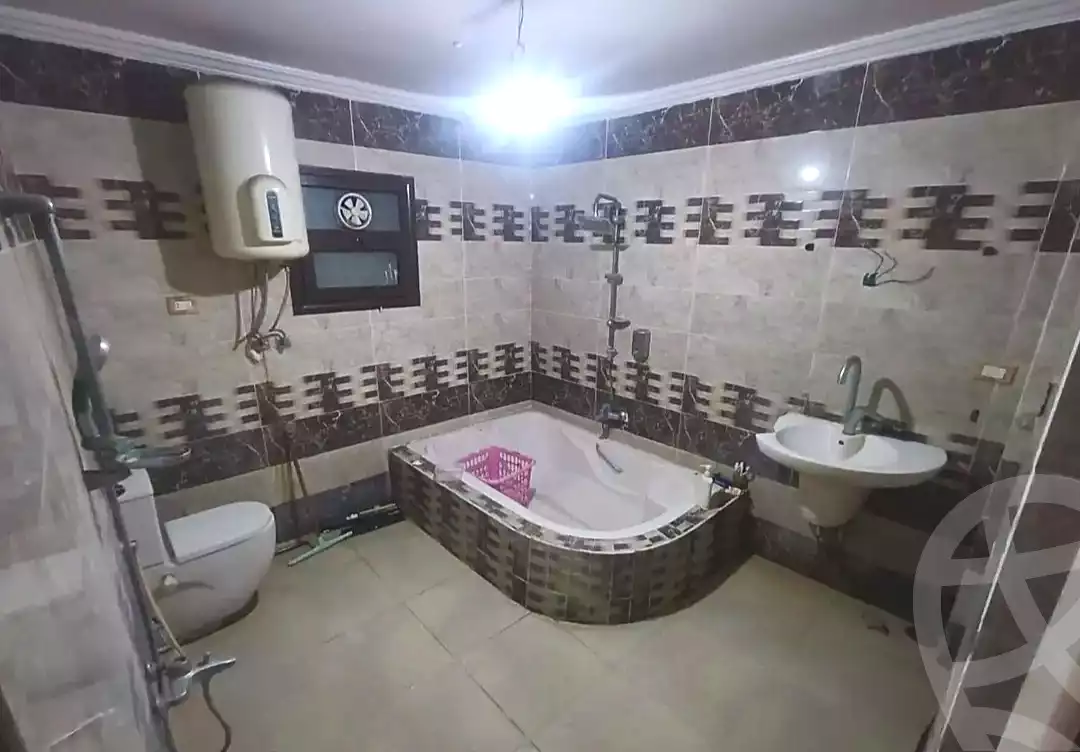 https://aqarmap.com.eg/ar/listing/7102003-for-sale-alexandria-sydy-bshr-sydy-bshr-bhry-shr-mhmd-njyb