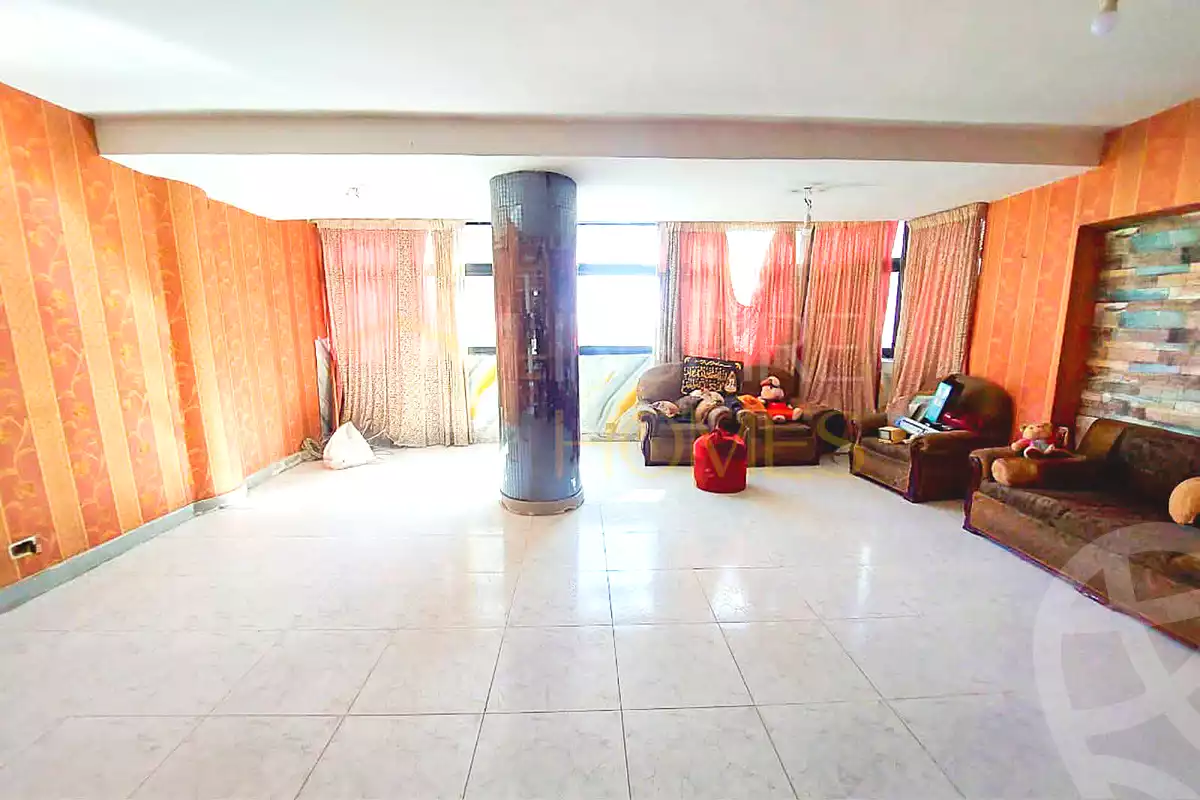 https://aqarmap.com.eg/ar/listing/7083355-for-rent-alexandria-camp-cesar-al-garatli-st