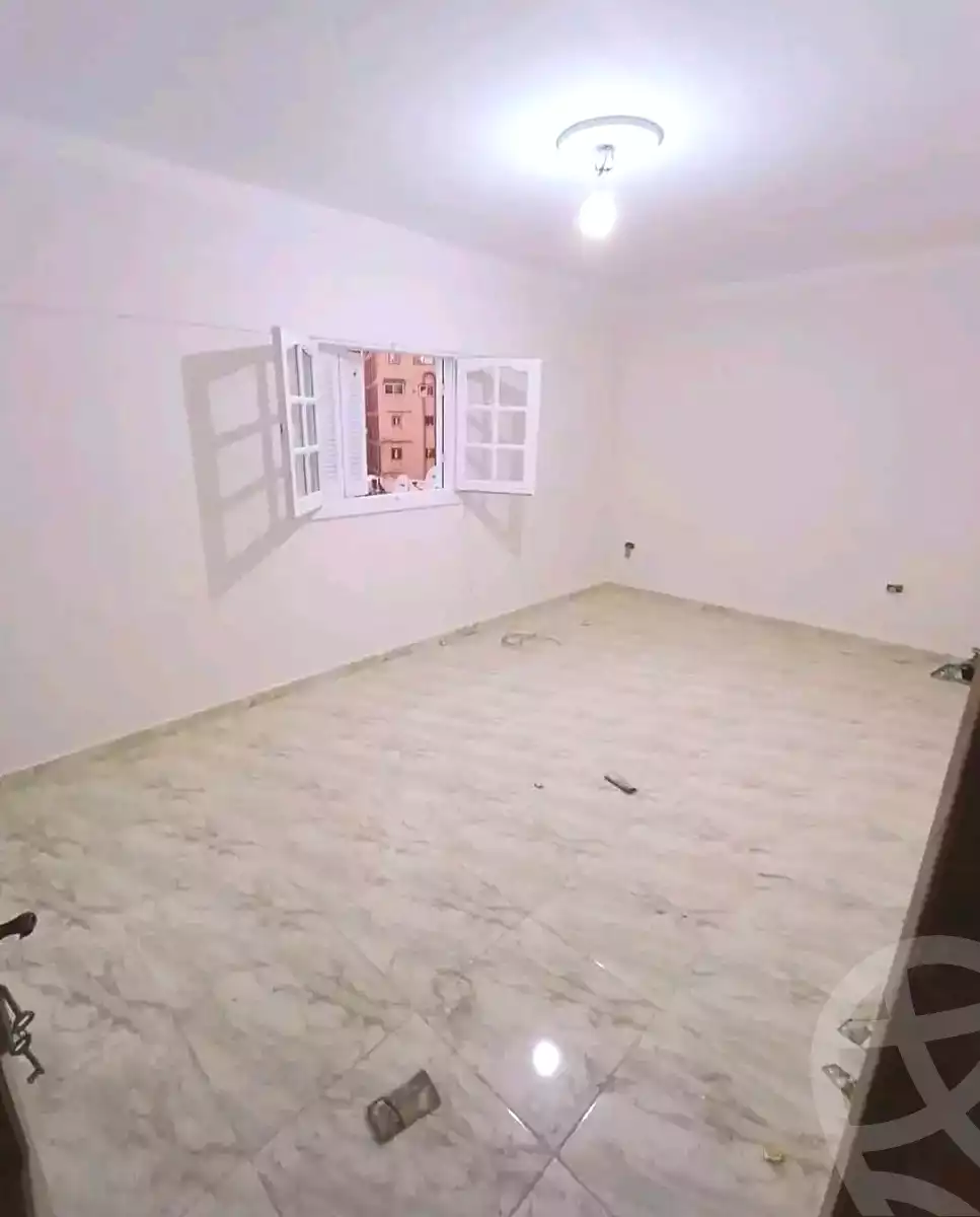 https://aqarmap.com.eg/en/listing/7102086-for-sale-alexandria-miami-el-gaish-rd-st
