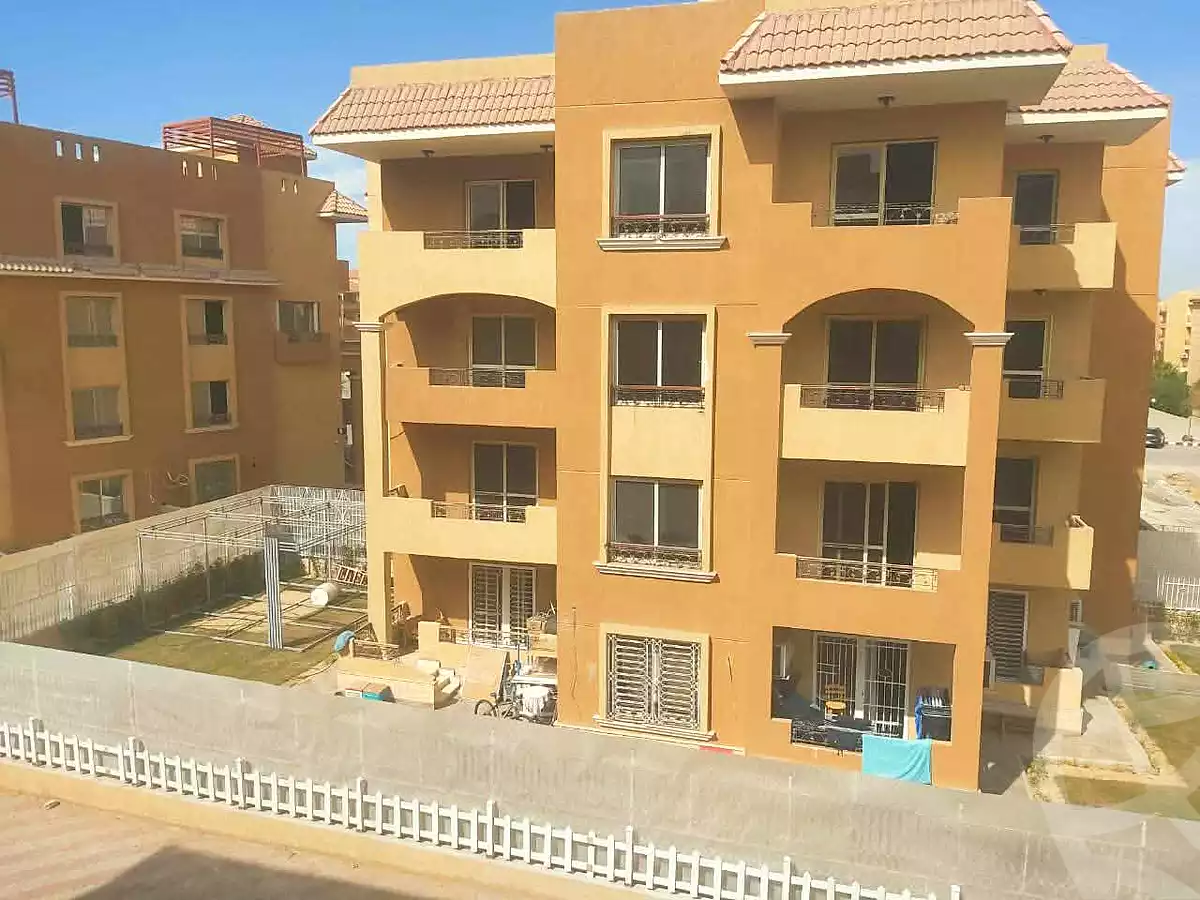 https://aqarmap.com.eg/en/listing/7102333-for-sale-cairo-el-sheikh-zayed-city-compounds-el-khamayel