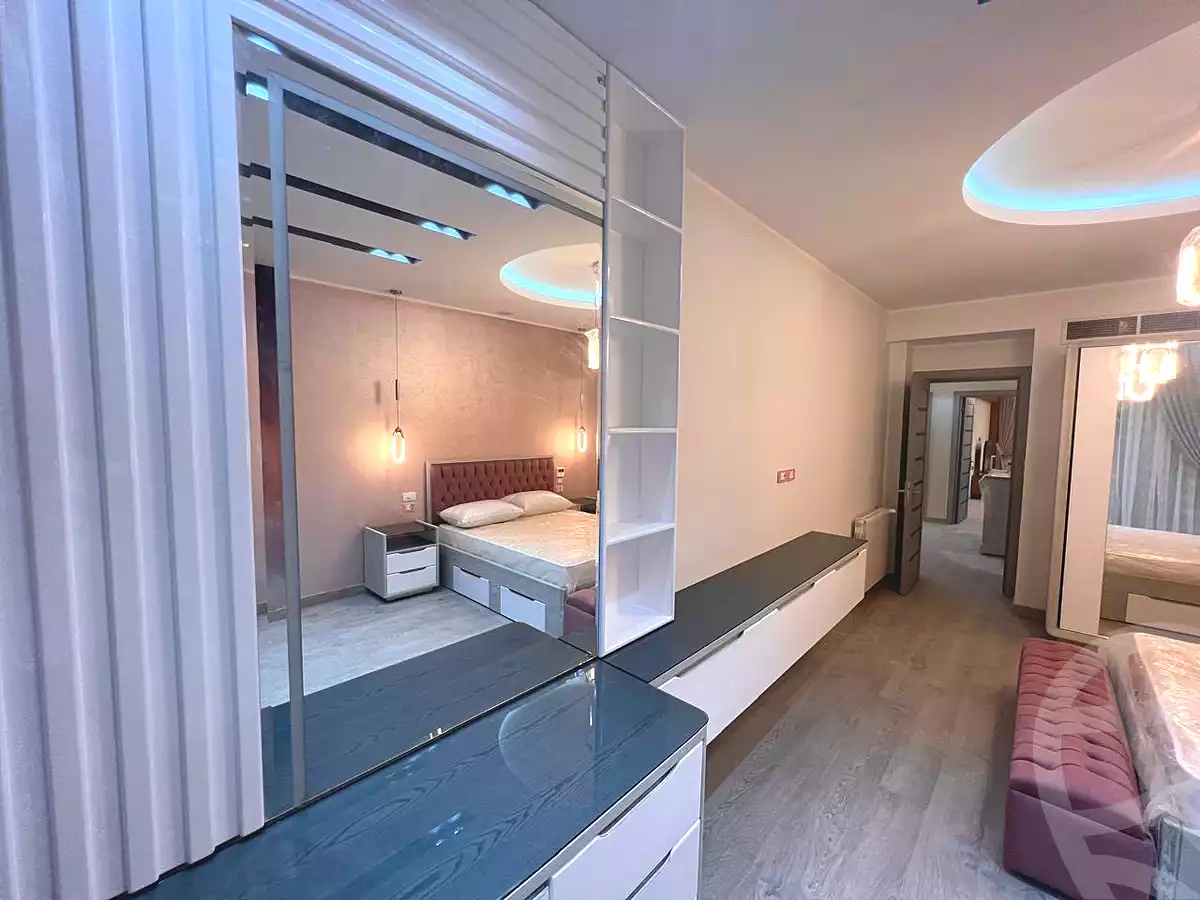 https://aqarmap.com.eg/ar/listing/7102301-for-sale-cairo-new-cairo-south-investors-gamal-abdel-nasser-st
