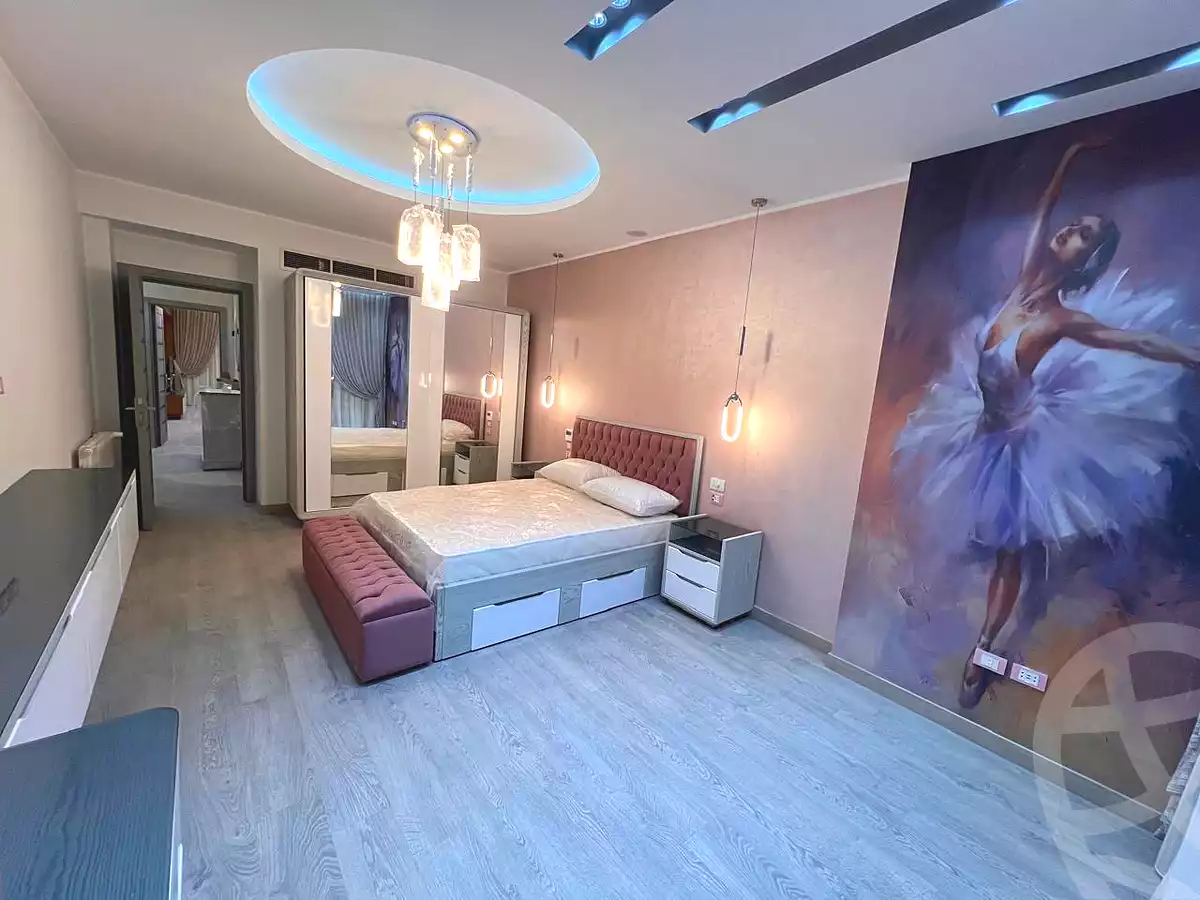 https://aqarmap.com.eg/ar/listing/7102301-for-sale-cairo-new-cairo-south-investors-gamal-abdel-nasser-st