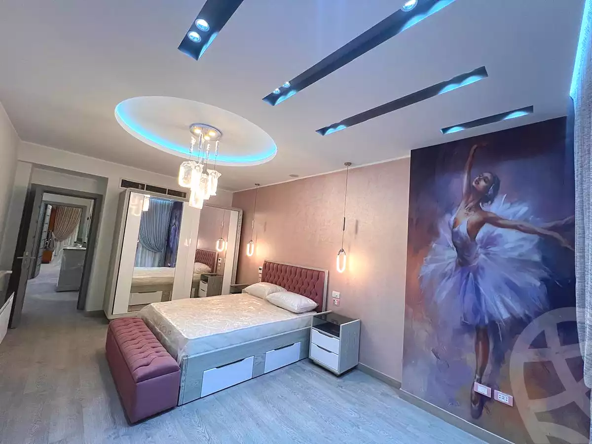 https://aqarmap.com.eg/ar/listing/7102301-for-sale-cairo-new-cairo-south-investors-gamal-abdel-nasser-st