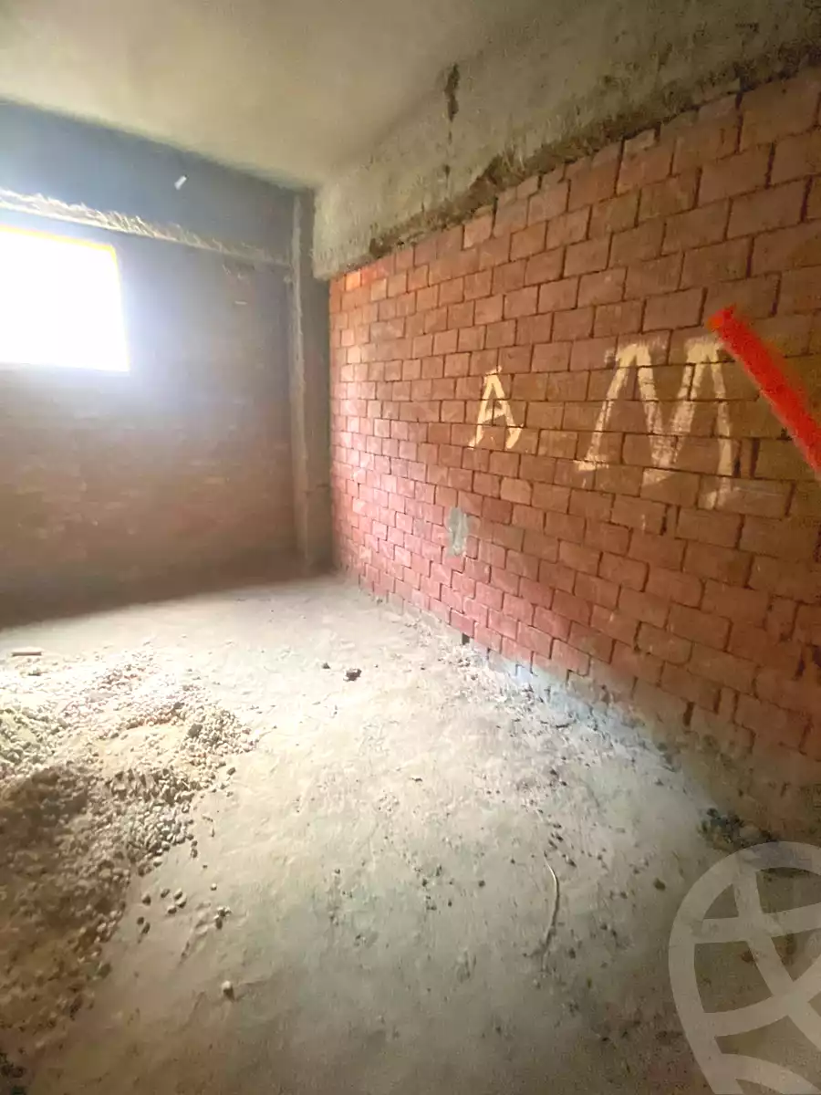 https://aqarmap.com.eg/ar/listing/7102507-for-sale-cairo-new-cairo-ganob-el-akadamiya-south-academy-a-abo-zarr-el-ghifari-st