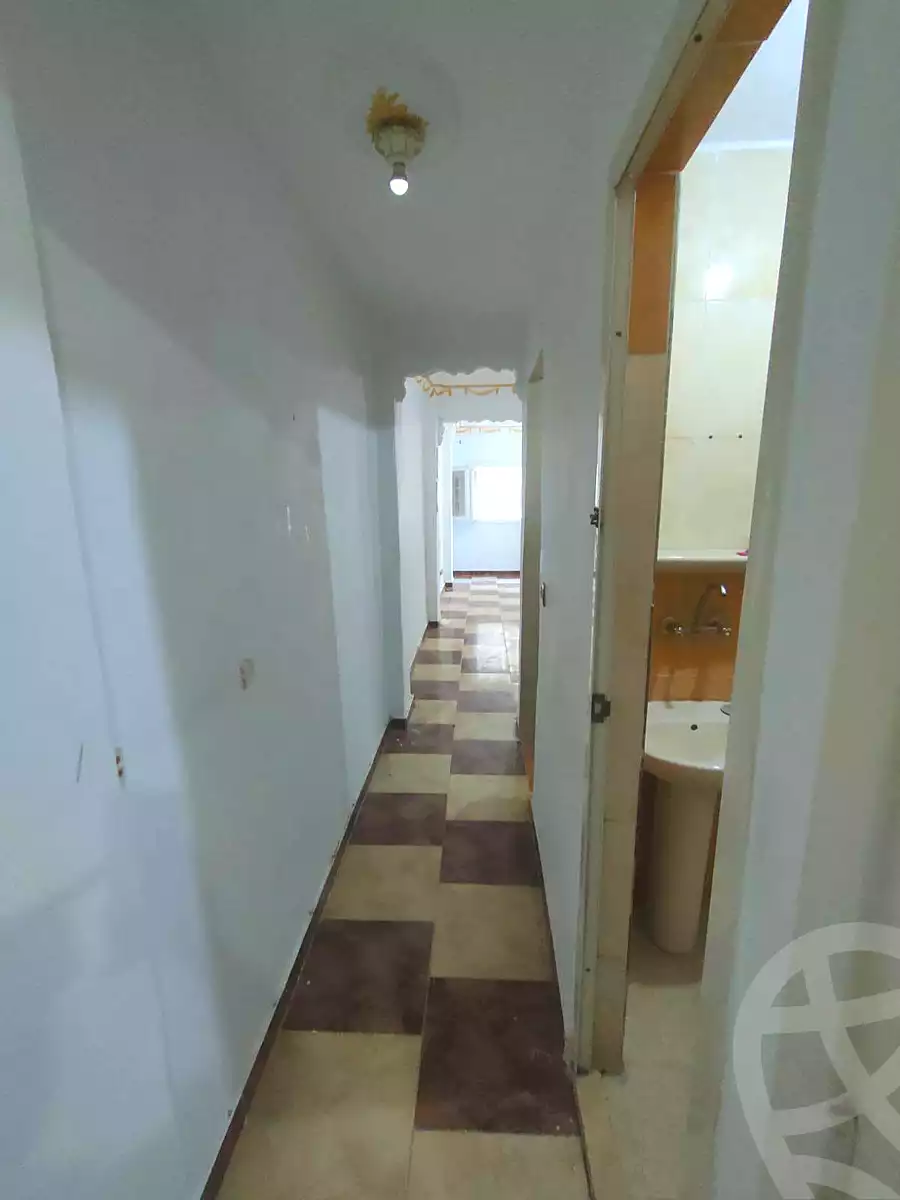 https://aqarmap.com.eg/ar/listing/7103152-for-sale-alexandria-lsywf-el-falki