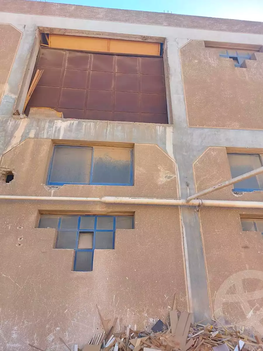 https://aqarmap.com.eg/ar/listing/7103429-for-sale-cairo-6th-of-october-el-mantqa-el-snaaaya-industrial-zone-1