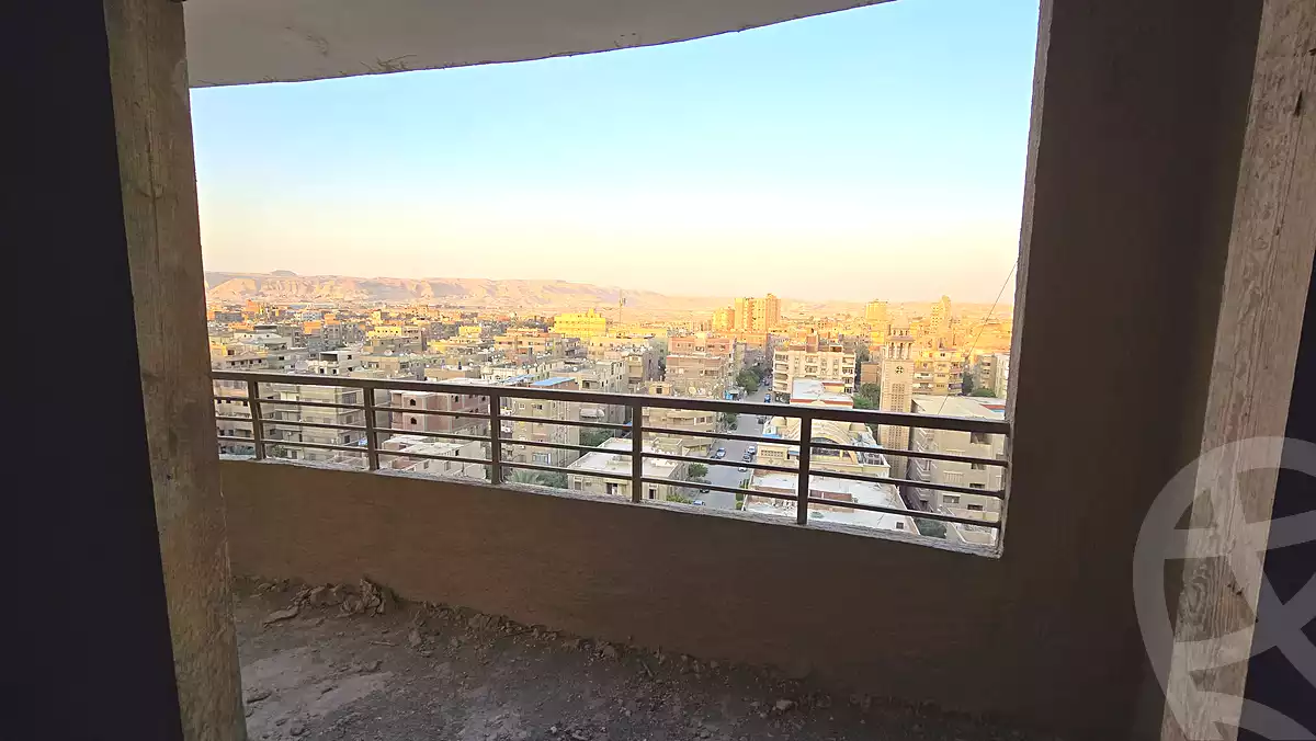 https://aqarmap.com.eg/ar/listing/7103920-for-sale-cairo-helwan-wdy-hwf-rd-no-32