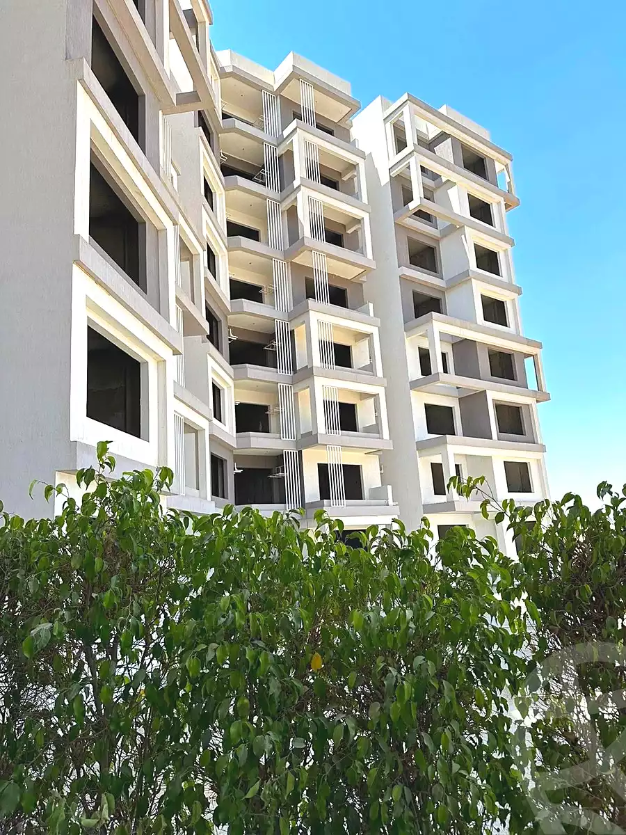 https://aqarmap.com.eg/ar/listing/7104025-for-sale-cairo-new-administrative-capital-r7-entrada