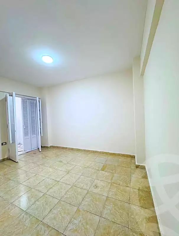 https://aqarmap.com.eg/ar/listing/7104119-for-sale-alexandria-al-agamy-shataa-el-nakheel