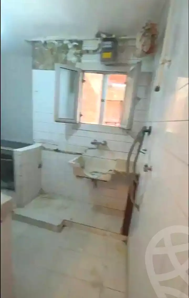 https://aqarmap.com.eg/ar/listing/7104165-for-sale-alexandria-al-agamy-el-hanouvel-el-salam-st