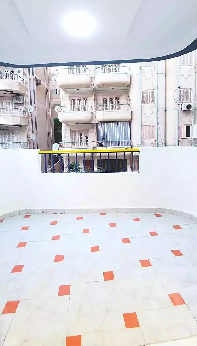 https://aqarmap.com.eg/ar/listing/7104220-for-sale-alexandria-al-agamy-shataa-el-nakheel