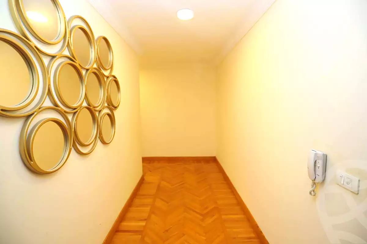 https://aqarmap.com.eg/ar/listing/7104218-for-sale-alexandria-l-zryt-champollion-st