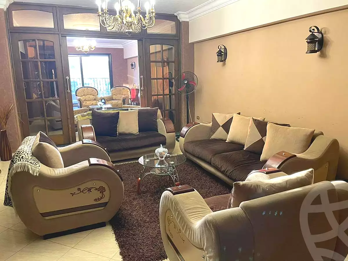 https://aqarmap.com.eg/ar/listing/7104295-for-sale-cairo-helwan-helwan-el-sharkeya-heidar-st