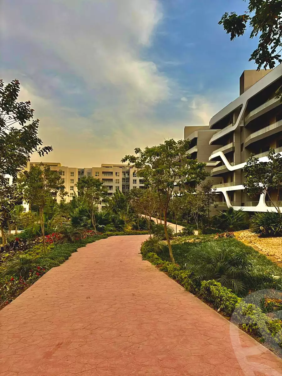 https://aqarmap.com.eg/ar/listing/7104487-for-sale-cairo-new-cairo-lmstqbl-syty-compounds-zyzyny-lmstqbl-rdk-llttwyr