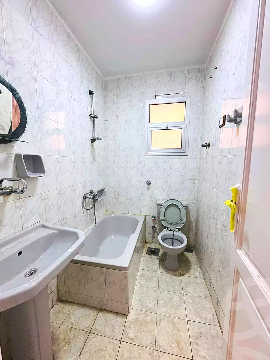 https://aqarmap.com.eg/en/listing/7104868-for-sale-alexandria-al-agamy-shataa-el-nakheel