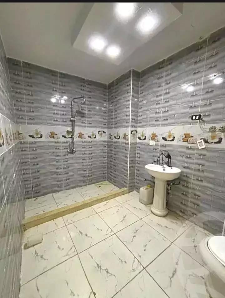 https://aqarmap.com.eg/en/listing/7105131-for-sale-alexandria-al-agamy-lbytsh-ibrahim-othman-st