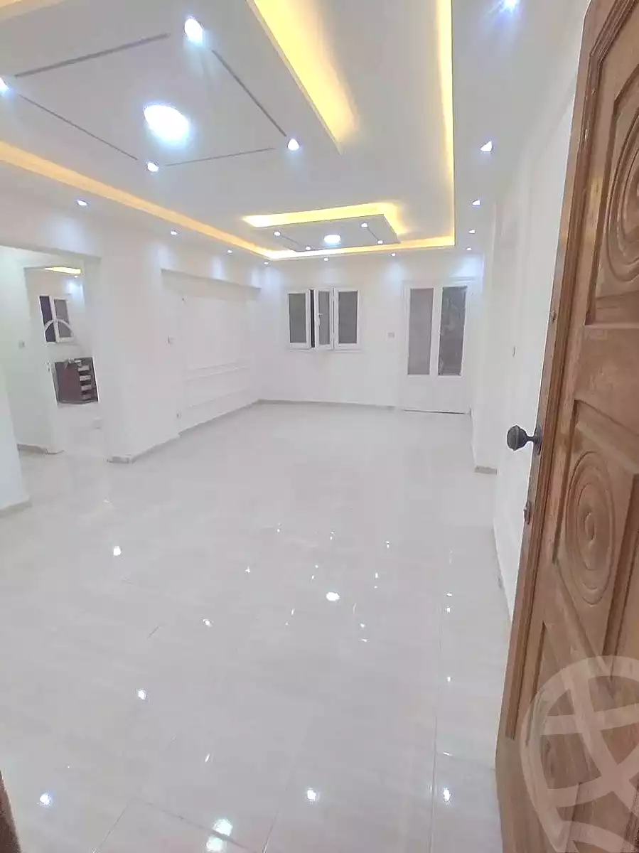 https://aqarmap.com.eg/ar/listing/7105229-for-sale-alexandria-al-agamy-lbytsh-waheed-sabir-st