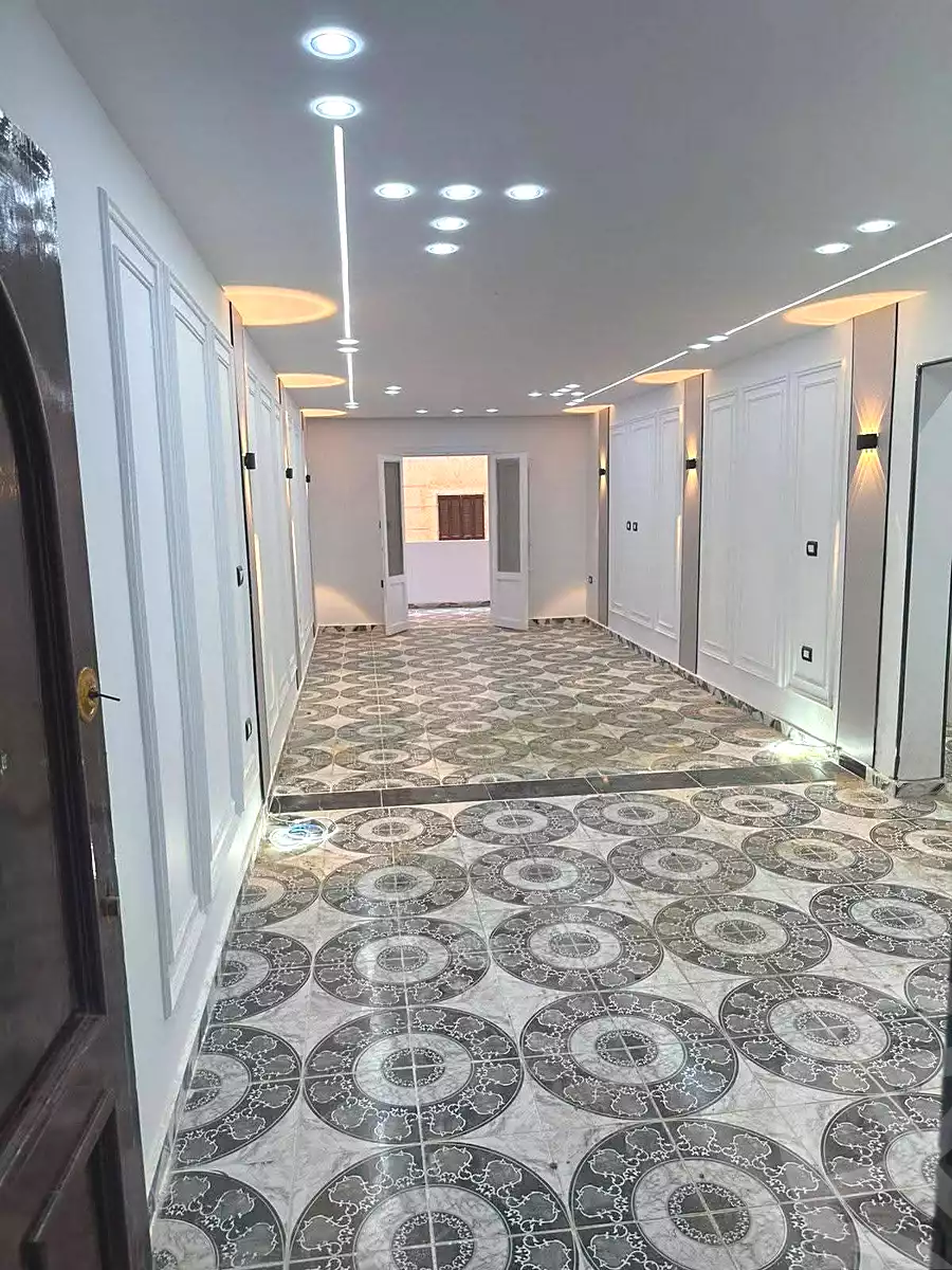 https://aqarmap.com.eg/ar/listing/7105399-for-sale-alexandria-al-agamy-el-hanouvel-radwan-st