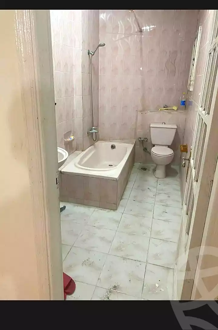 https://aqarmap.com.eg/ar/listing/7105430-for-sale-alexandria-lsywf-amin-hassouna-st