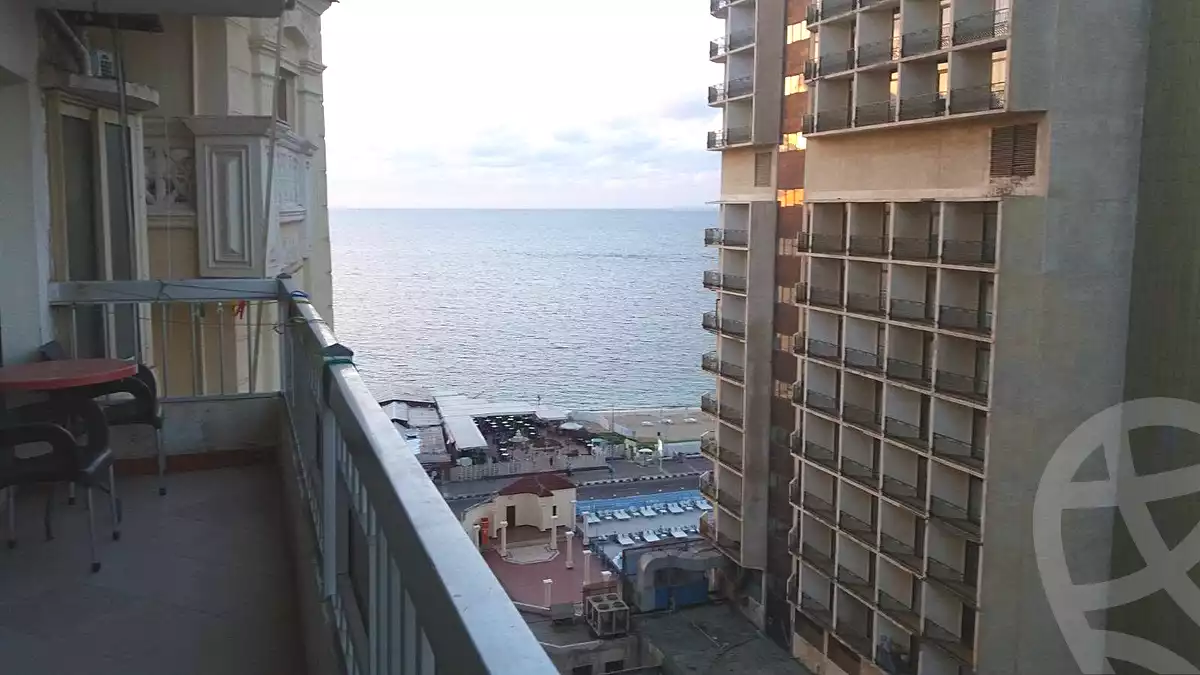 https://aqarmap.com.eg/ar/listing/7105482-for-rent-alexandria-el-mandara