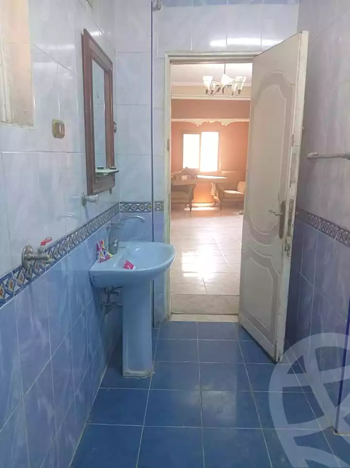 https://aqarmap.com.eg/ar/listing/7105514-for-sale-cairo-el-sayyeda-zeinab-mahmoud-bairam-al-tonsi-st