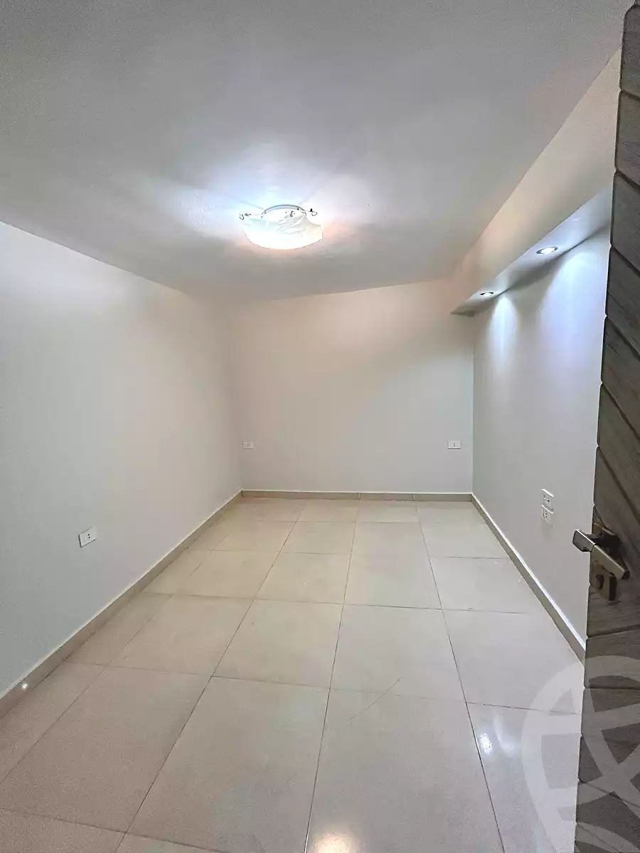 https://aqarmap.com.eg/ar/listing/7105690-for-rent-cairo-new-cairo-ganob-el-akadamiya-south-academy-h-amr-ibn-el-ass-st