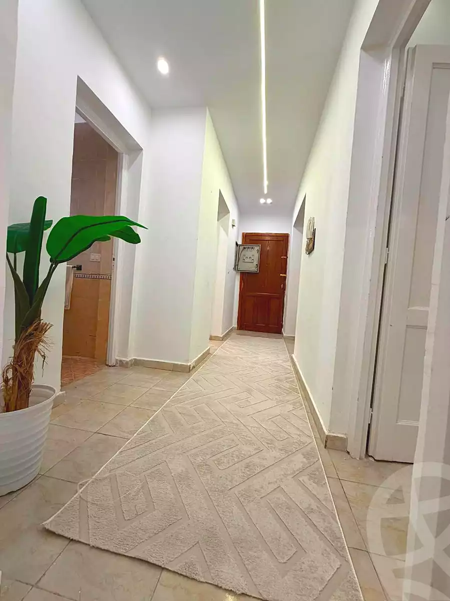 https://aqarmap.com.eg/ar/listing/7105754-for-rent-cairo-new-cairo-lrhb-city-phase-8