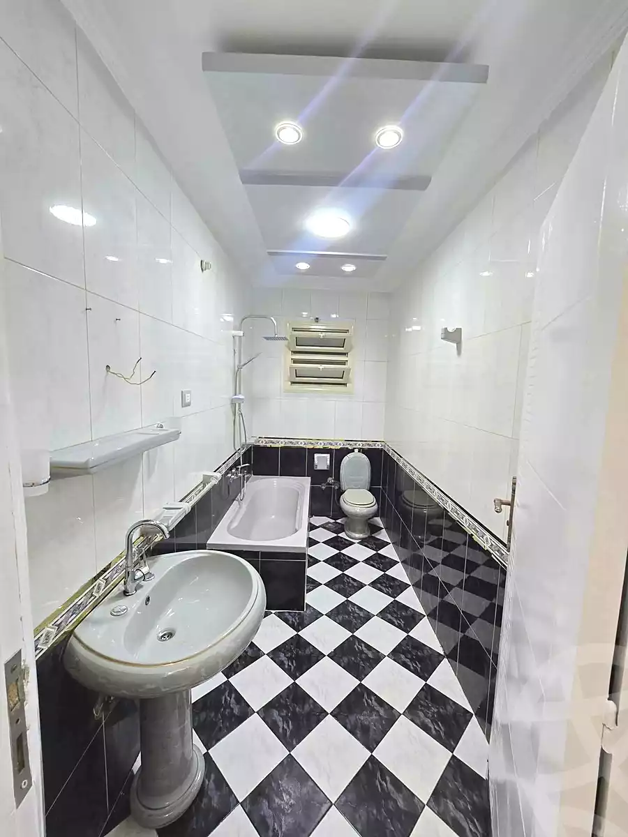 https://aqarmap.com.eg/en/listing/7105771-for-sale-alexandria-miami-mahmoud-el-isawy-st
