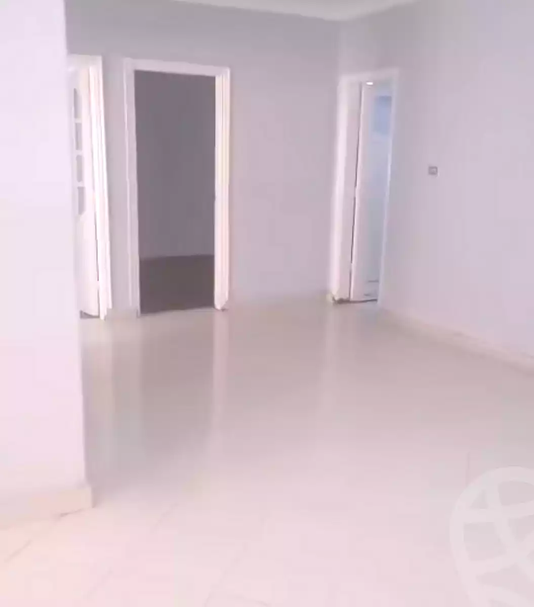 https://aqarmap.com.eg/ar/listing/7105819-for-sale-cairo-ain-shams-el-naam