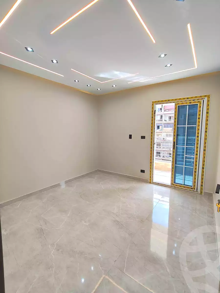 https://aqarmap.com.eg/en/listing/7105903-for-sale-alexandria-el-asafra-shr-45