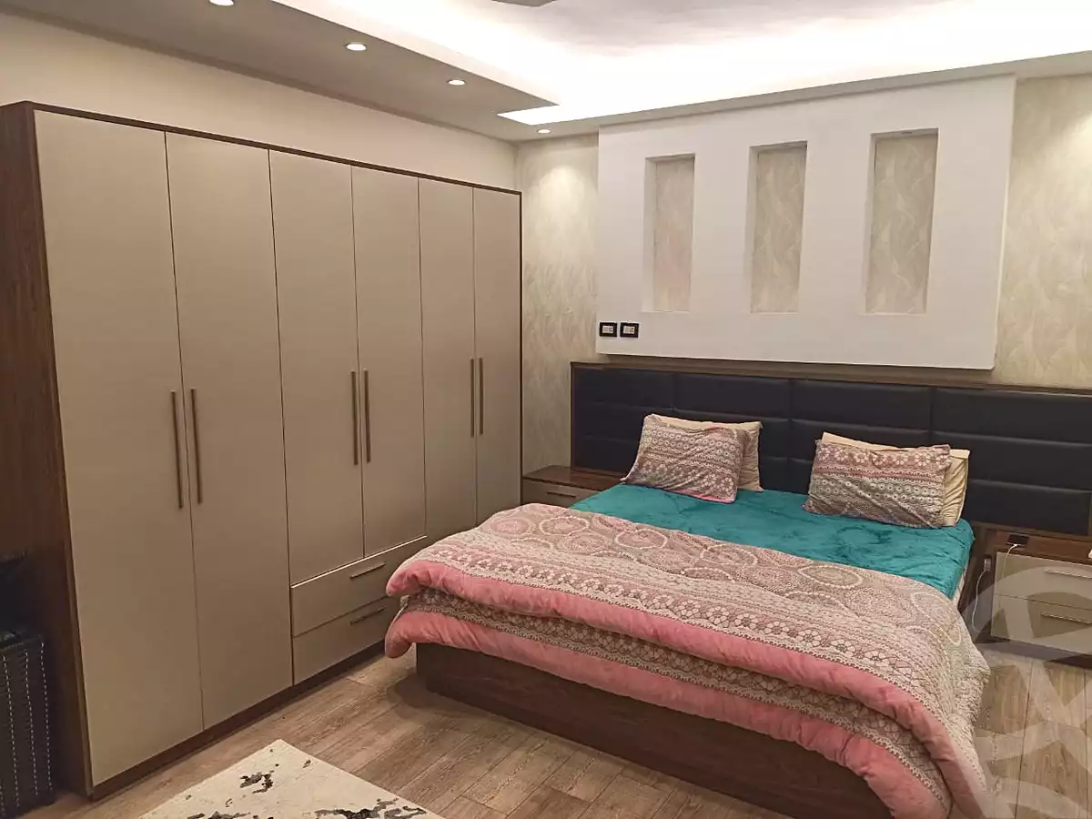 https://aqarmap.com.eg/ar/listing/7105902-for-rent-cairo-new-cairo-lrhb-city-phase-2-amr-ibn-el-aas-st