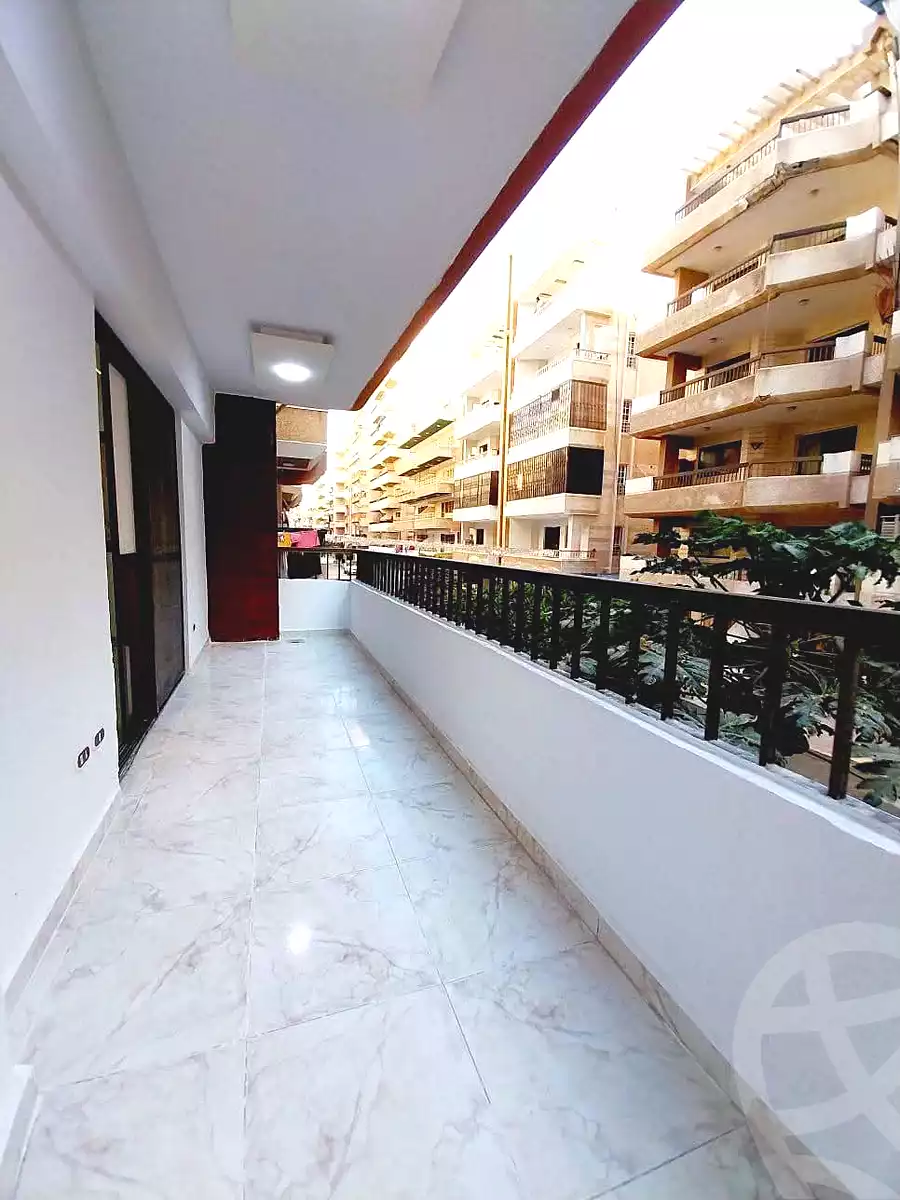https://aqarmap.com.eg/en/listing/7105946-for-sale-alexandria-al-agamy-shataa-el-nakheel