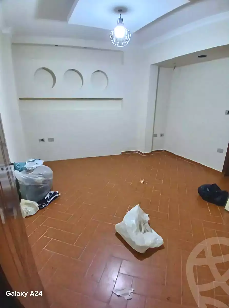 https://aqarmap.com.eg/ar/listing/7105941-for-rent-alexandria-el-asafra-l-sfr-bhry