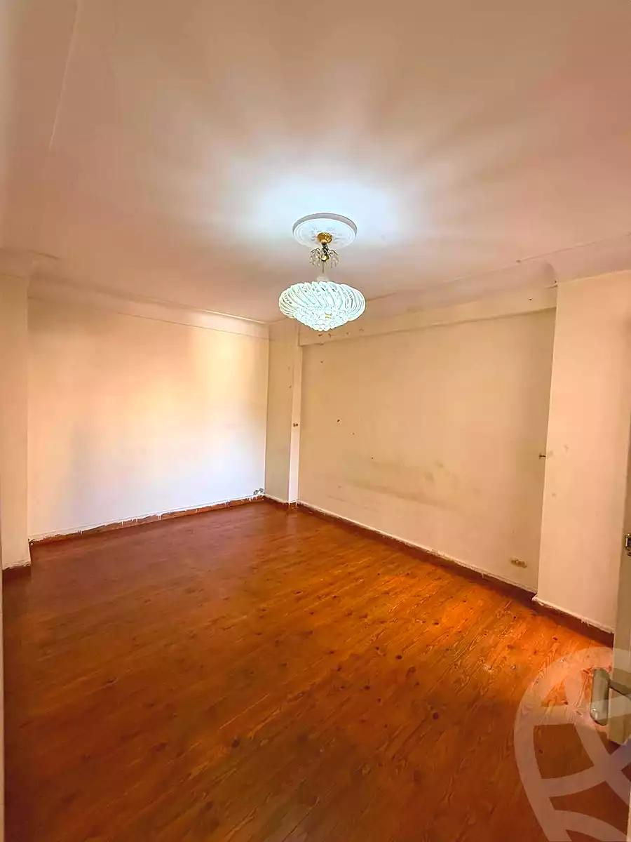 https://aqarmap.com.eg/en/listing/7106278-for-sale-alexandria-miami-shr-jml-bd-lnsr